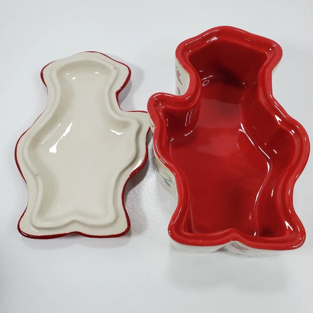 Temptations Lidded 8oz Ramekin Ceramic Gingerbread Man Dish Christmas Bakeware
